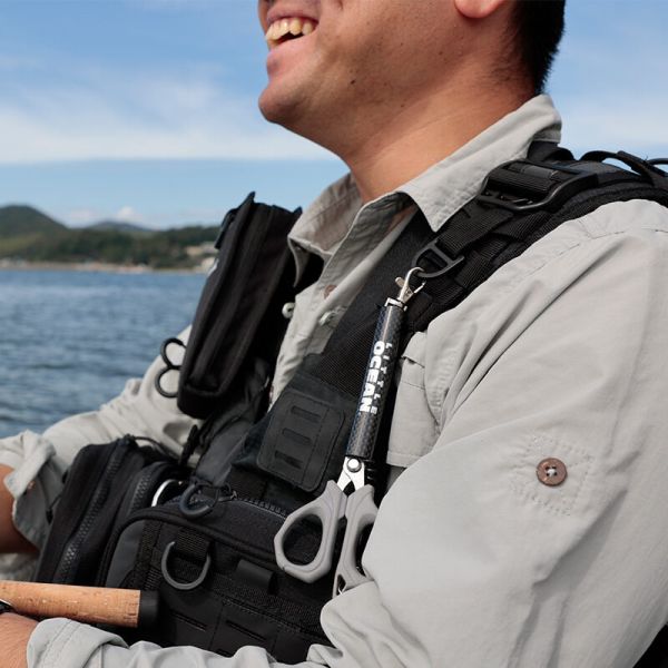 コード：ブラック