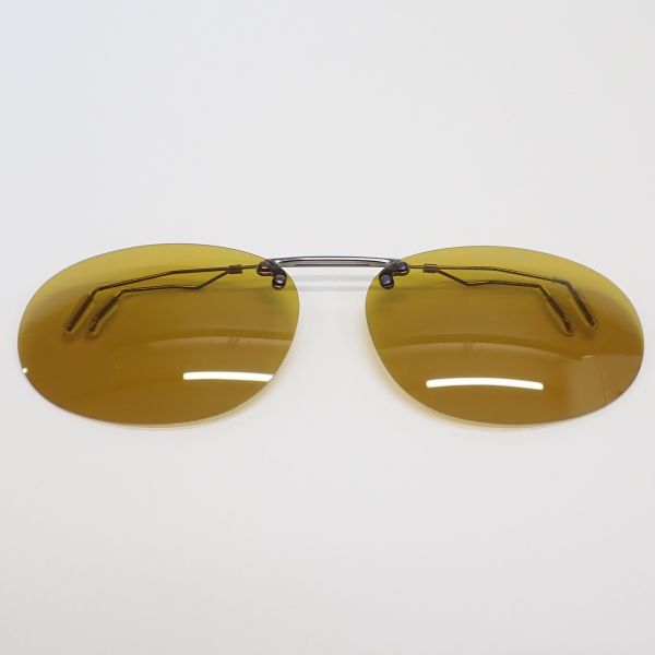 レンズ：イエロー