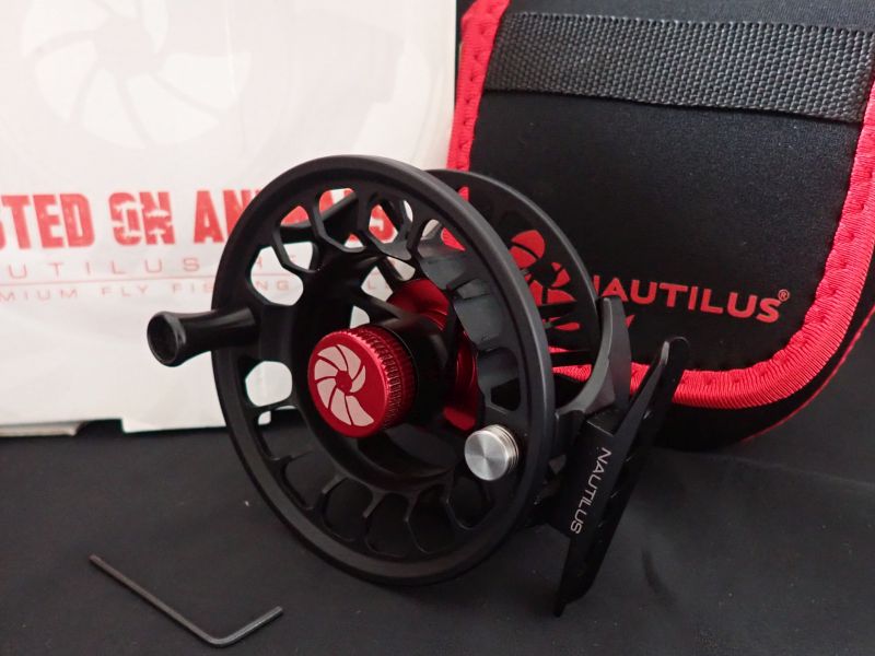 【ノーチラス】 XM 4/5 Black 中古