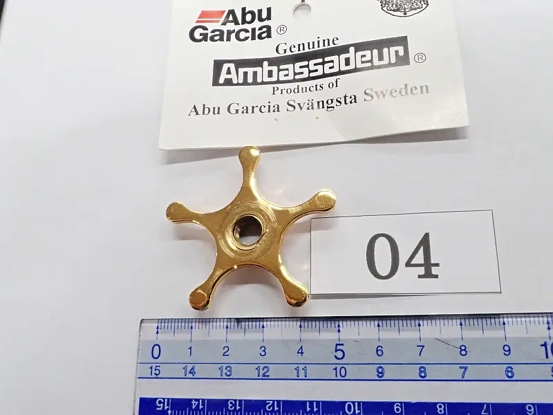 【アブガルシア】 右用スタードラグ 5本爪丸型 ゴールド 04 中古