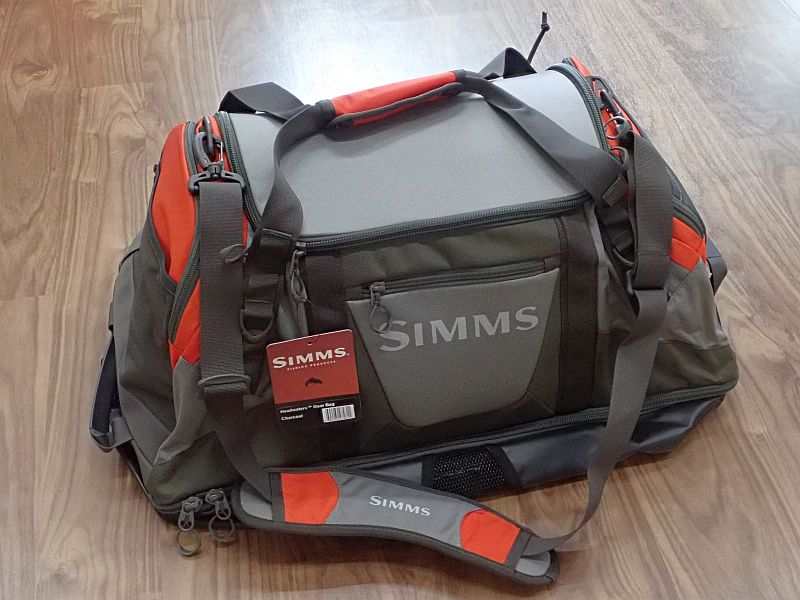 【シムス】 ヘッドウォーターギアバック チャコール 中古