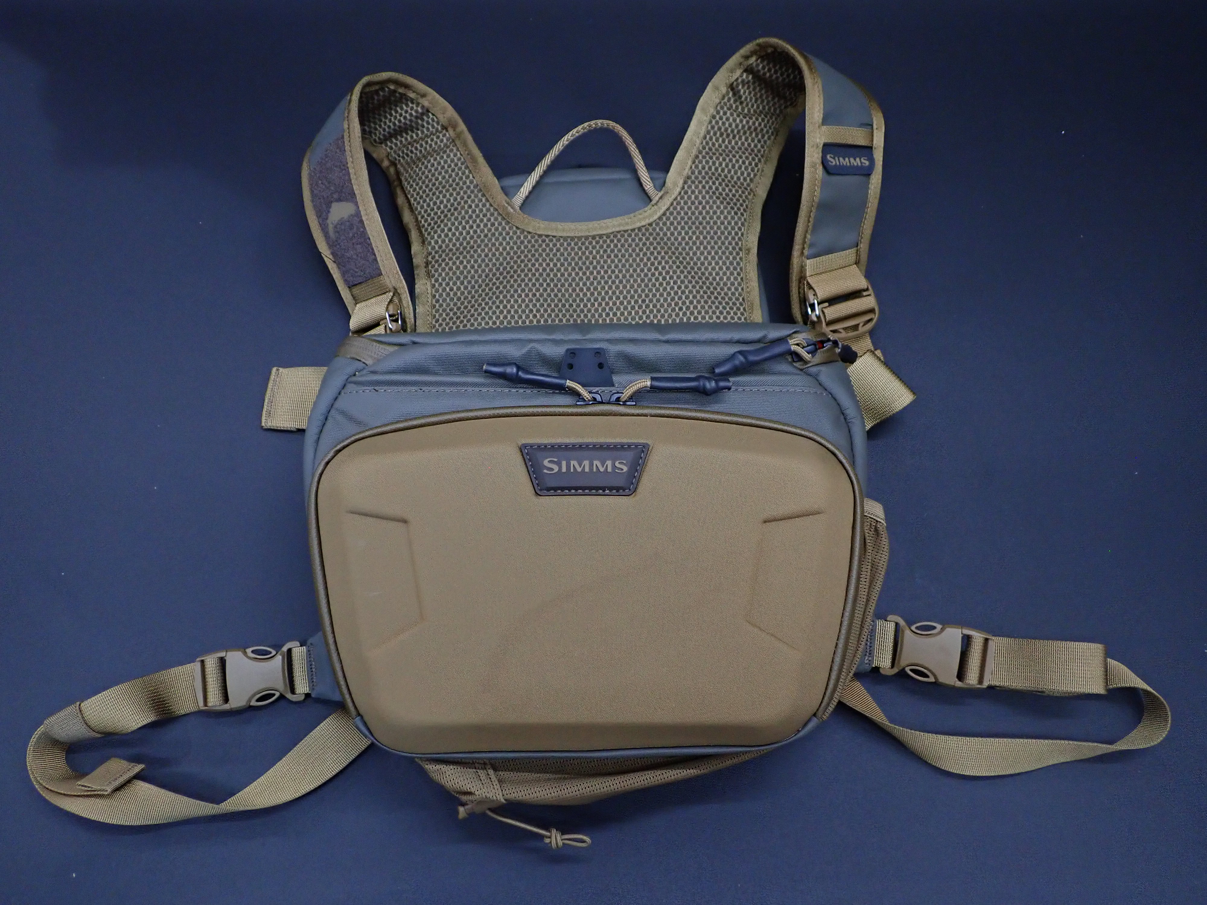 【シムス】 25 ヘッドウォーター チェストパック ヒッコリー 中古