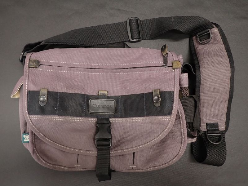 【C＆Fデザイン】 CFTX-30 レギュラーショルダーバック 中古
